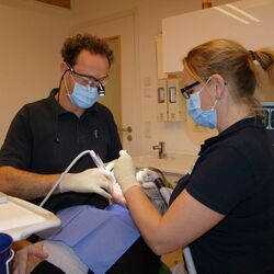 Zahnarzt Dr. Groß Zahnersatz_1